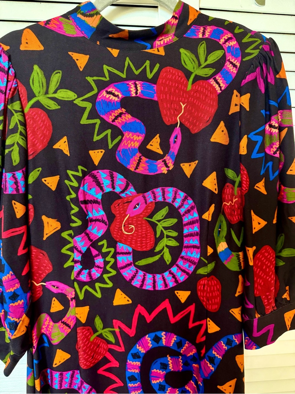 FARM Rio Jungle Snake Fruit Midi
Size L - Picture 3 of 9